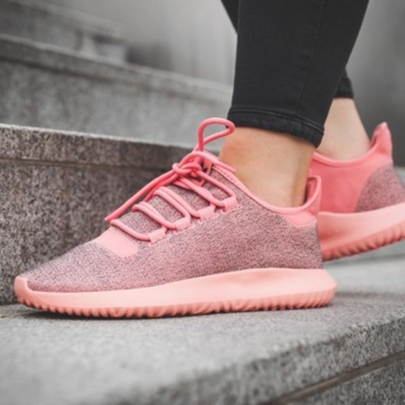 pink tubular shadow